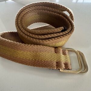 Gorgeous Gucci Metallic Gold and Tan Belt